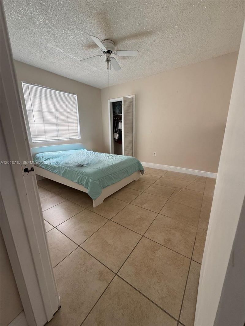 6720 SW 21st St, Unit 1, Miami, FL 33155 Photo