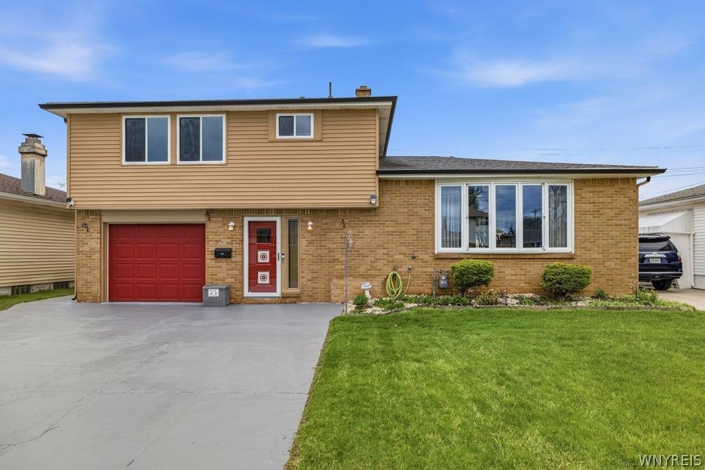 85 Bernice Drive, Cheektowaga, NY 14225 Main Photo