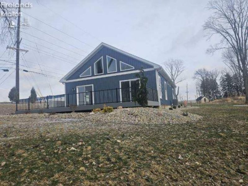 711 Bloom Road, Fremont, OH 43420 Photo 8