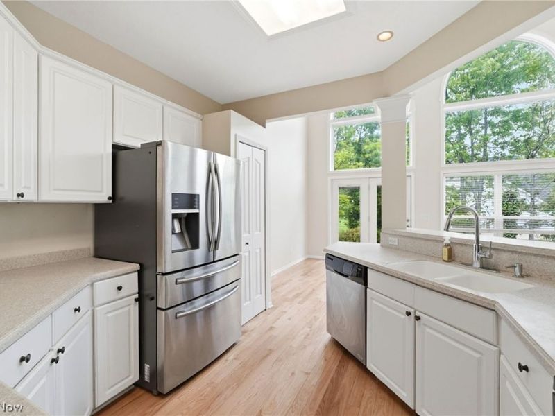 33984 Crown Colony Drive, Avon, OH 44011 Photo 12
