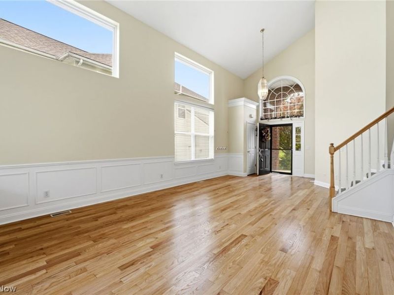 33984 Crown Colony Drive, Avon, OH 44011 Photo 4