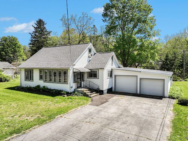 315 Pine Street, Decatur, MI 49045