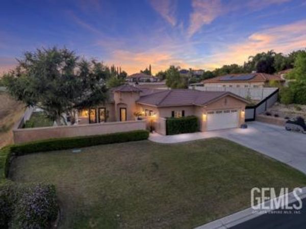 13510 Duccio Drive, Bakersfield, CA 93306