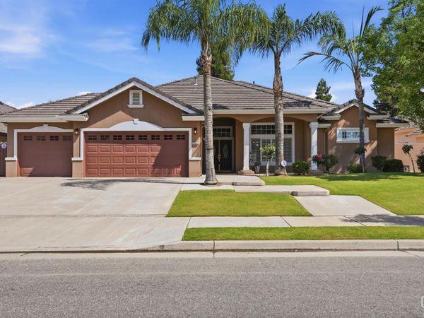 12010 Manorwood Street, Bakersfield, CA 93311