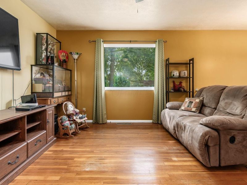 6180 Arnett Road , Westerville, OH 43081 Photo 10