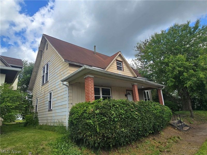 413 N 9th Street, Coshocton, OH 43812 Photo 3
