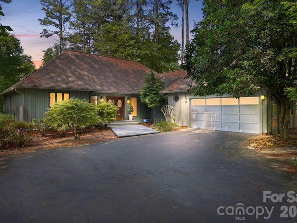 16311 Croatan Court, Unit 124, Norwood, NC 28128