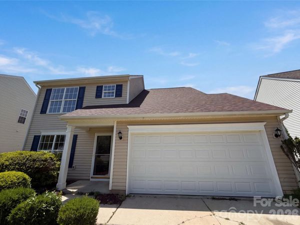 7115 Wandering Creek Drive , Charlotte, NC 28216