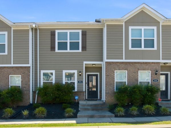 351 David Bolin Dr , La Vergne, TN 37086