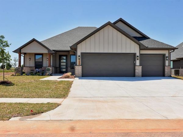 642 Sienna Creek Lane, Piedmont, OK 73078