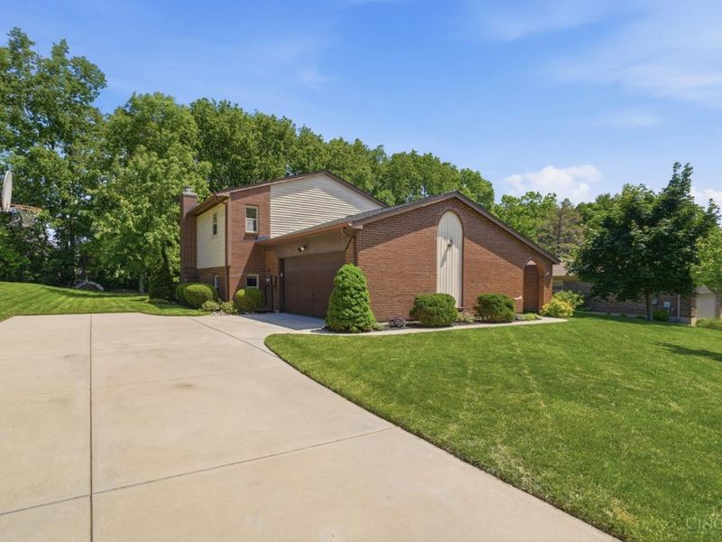 5906 Red Oak Drive, Fairfield, OH 45014 Photo 3