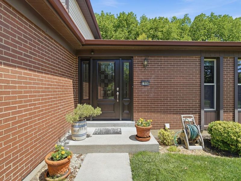 5906 Red Oak Drive, Fairfield, OH 45014 Photo 6
