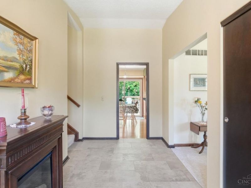 5906 Red Oak Drive, Fairfield, OH 45014 Photo 8