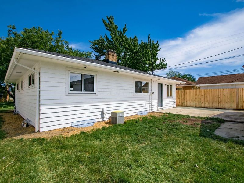 125 Postle Boulevard, Columbus, OH 43228 Photo 26