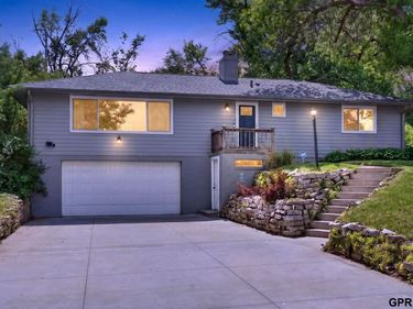 6223 Kansas Avenue , Omaha, NE 68104