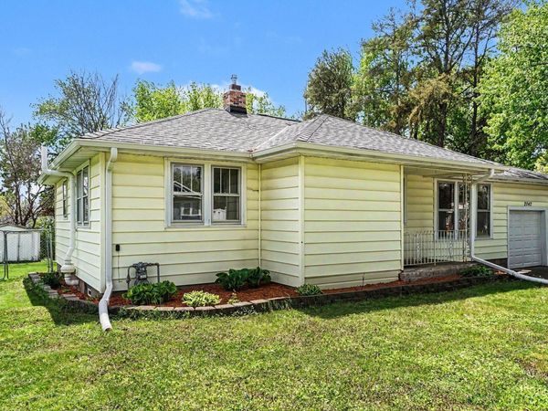 2042 Cottage Avenue E, Saint Paul, MN 55119