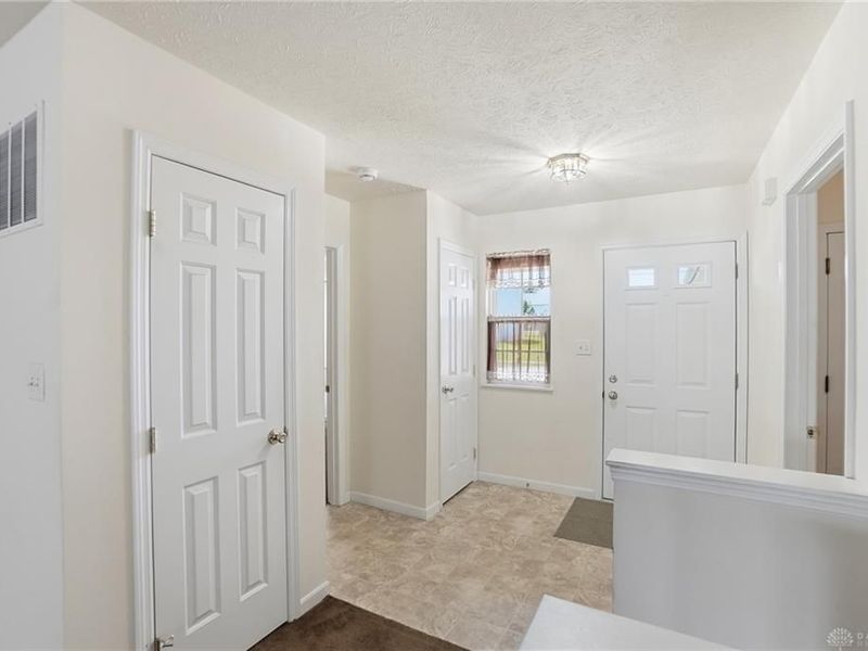 22 Meadowcrest Drive, Franklin Township, OH 45005 Photo 5