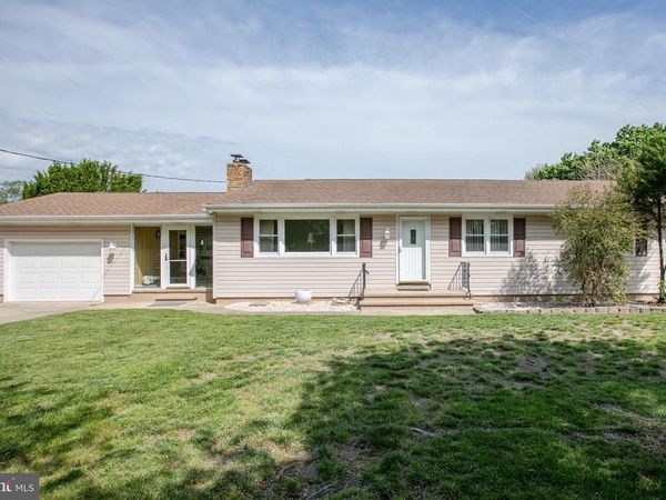 768 MERCERVILLE-EDINBURG ROAD, HAMILTON, NJ 08619