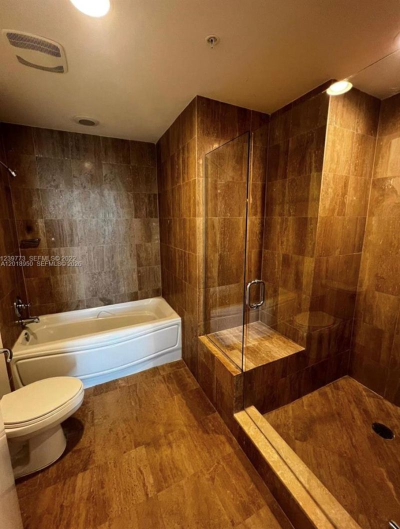 300 S Biscayne Blvd, Unit T-1606, Miami, FL 33131 Photo
