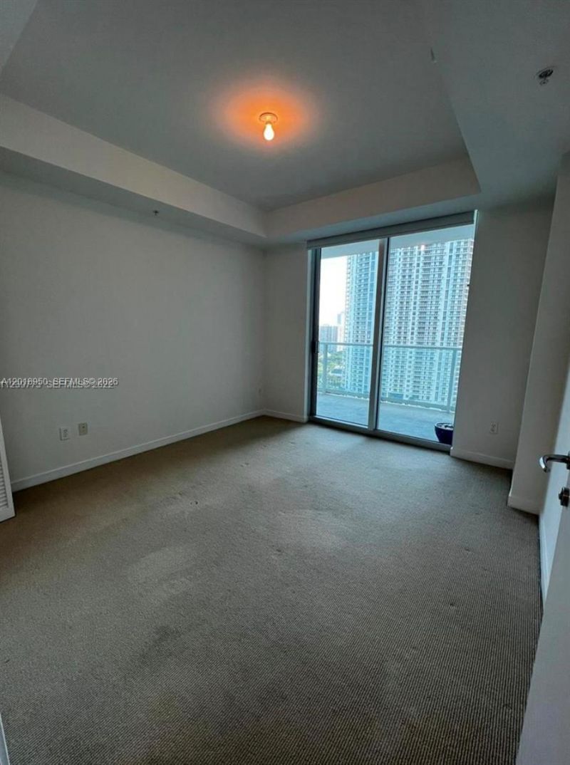 300 S Biscayne Blvd, Unit T-1606, Miami, FL 33131 Photo