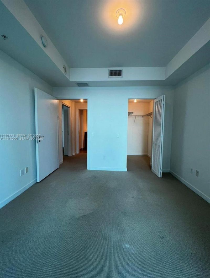 300 S Biscayne Blvd, Unit T-1606, Miami, FL 33131 Photo