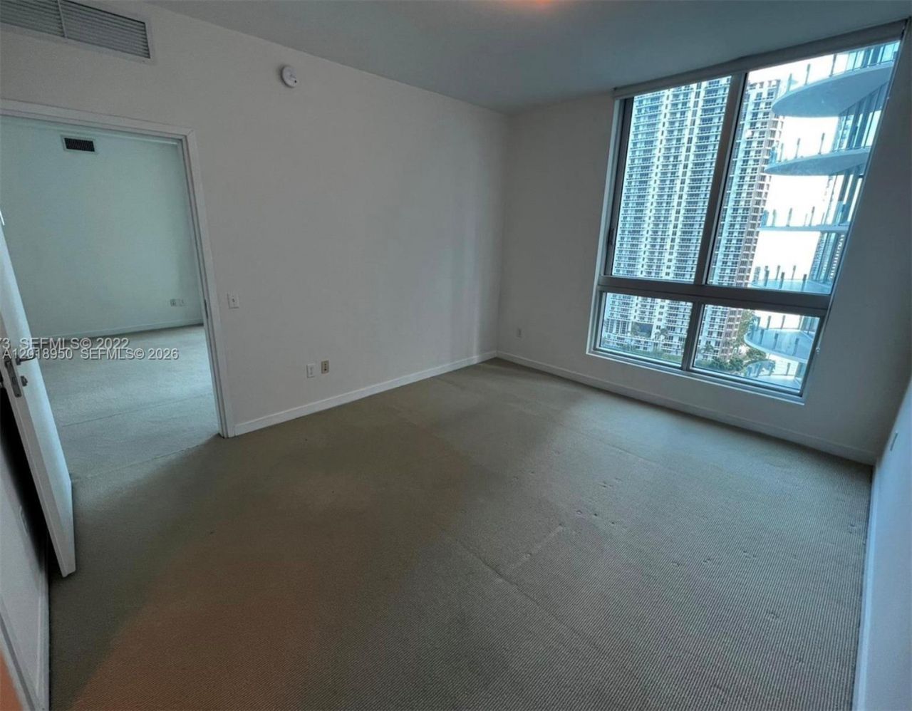 300 S Biscayne Blvd, Unit T-1606, Miami, FL 33131 Photo