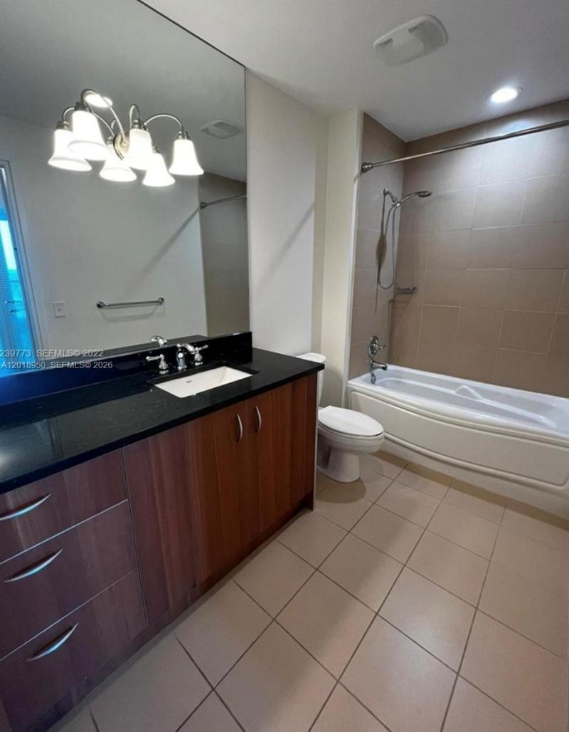 300 S Biscayne Blvd, Unit T-1606, Miami, FL 33131 Photo