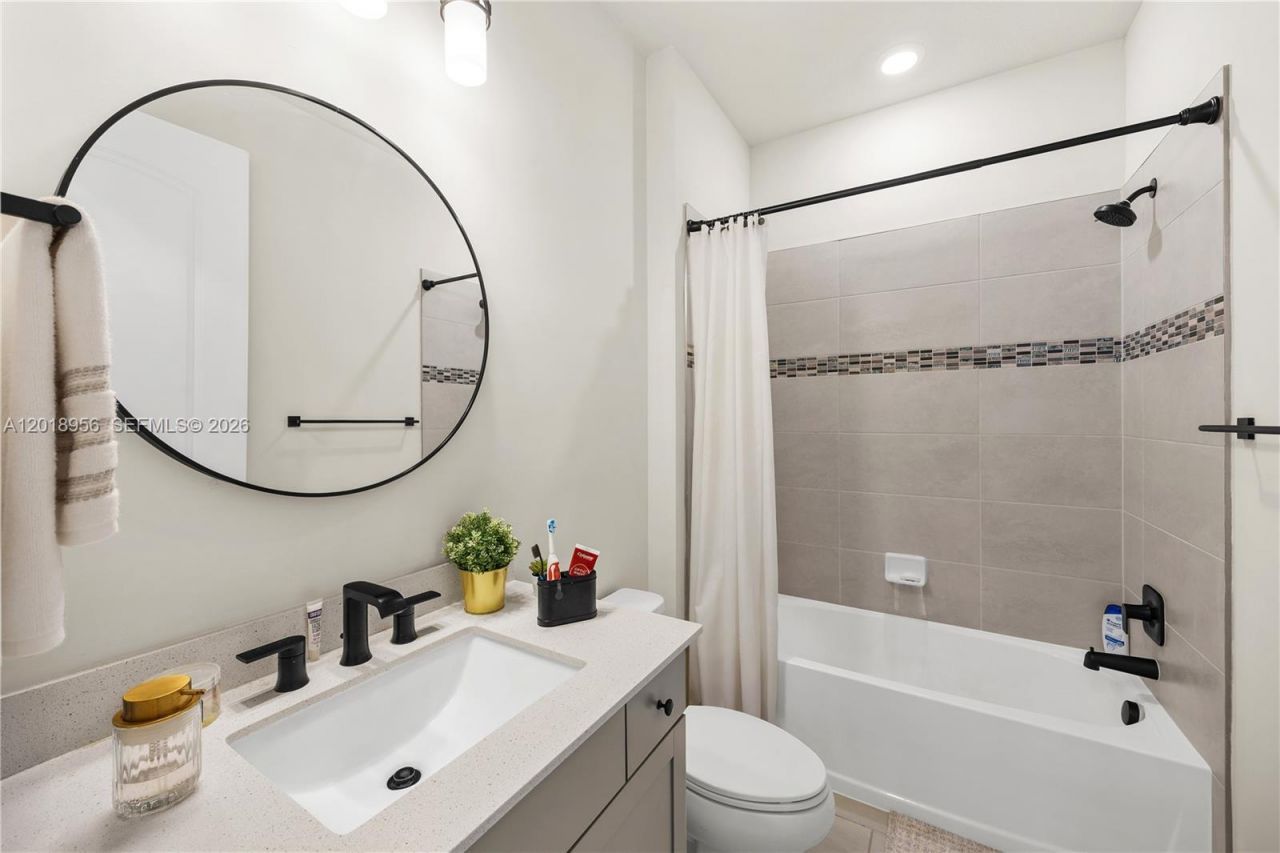 4549 W Pinehurst Trl W, Unit W, Oakland Park, FL 33309 Photo