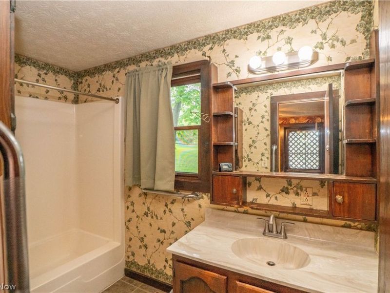2909 Sanitarium Road, Akron, OH 44312 Photo 10