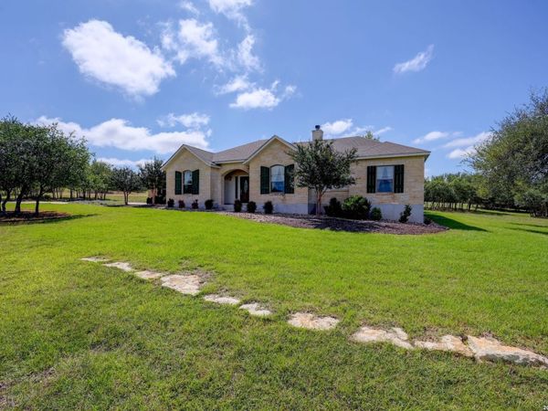 132 N Calvin Barrett, Blanco, TX 78606