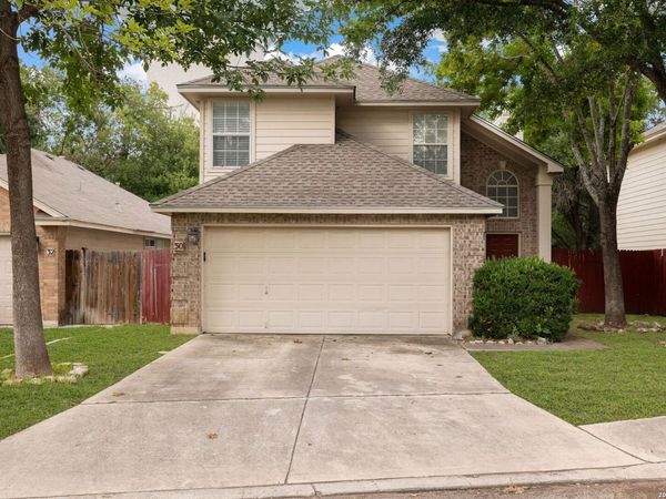 30 PEMBROKE LN, San Antonio, TX 78240