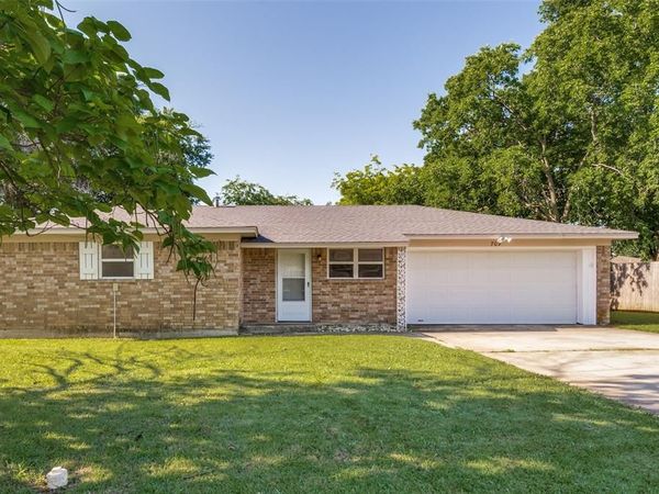 709 E Main Street, Pilot Point, TX 76258