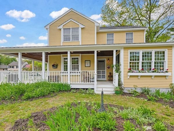 35 Grace Meadows, Taunton, MA 02718