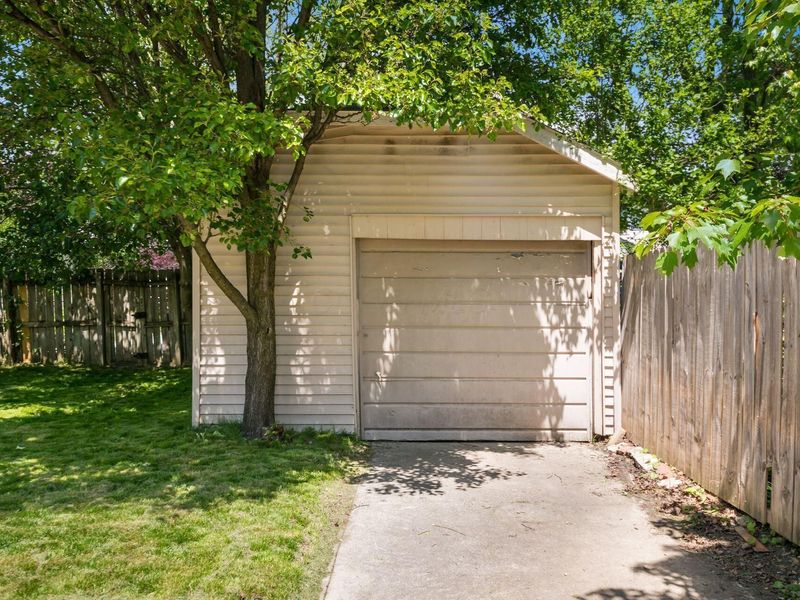 154 E Kelso Road, Columbus, OH 43202 Photo 34