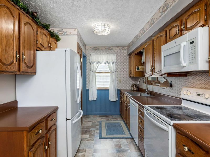 6655 Lockville Road NW, Carroll, OH 43112 Photo 11