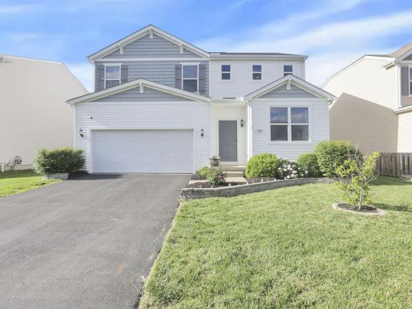 3986 Snowcreek Drive , Grove City, OH 43123