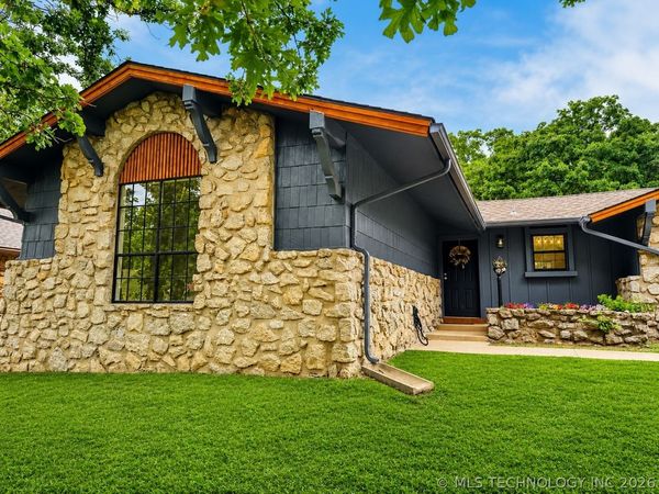2403 W Newton Place , Tulsa, OK 74127