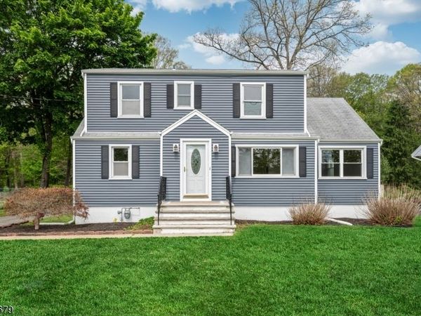 67 Eyland Ave, Roxbury, NJ 07876