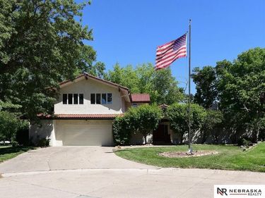 5606 S 126th Circle , Omaha, NE 68137