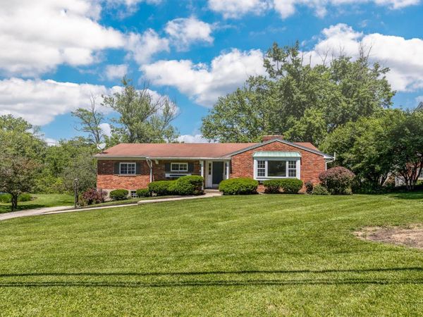 7172 Pfeiffer Road, Montgomery, OH 45242