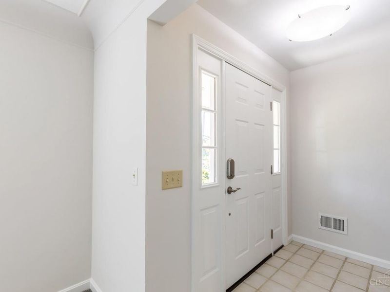 7172 Pfeiffer Road, Montgomery, OH 45242 Photo 4