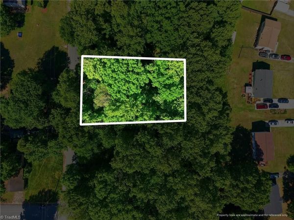 000 Sunset Drive , Eden, NC 27288