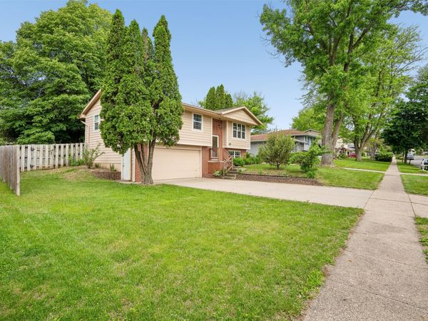 5108 Merced Street , Des Moines, IA 50310