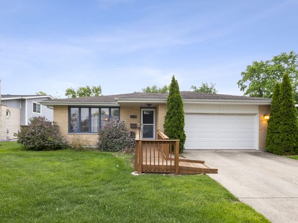 6877 177TH Street , Tinley Park, IL 60477