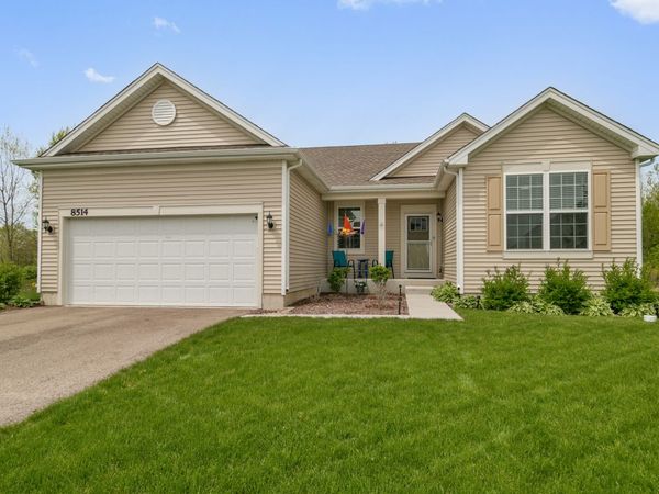 8514 White Oaks Court , Wonder Lake, IL 60097