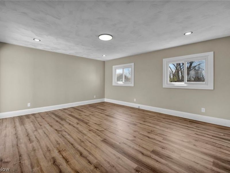 5863 Kimberly Drive, Bedford Heights, OH 44146 Photo 13