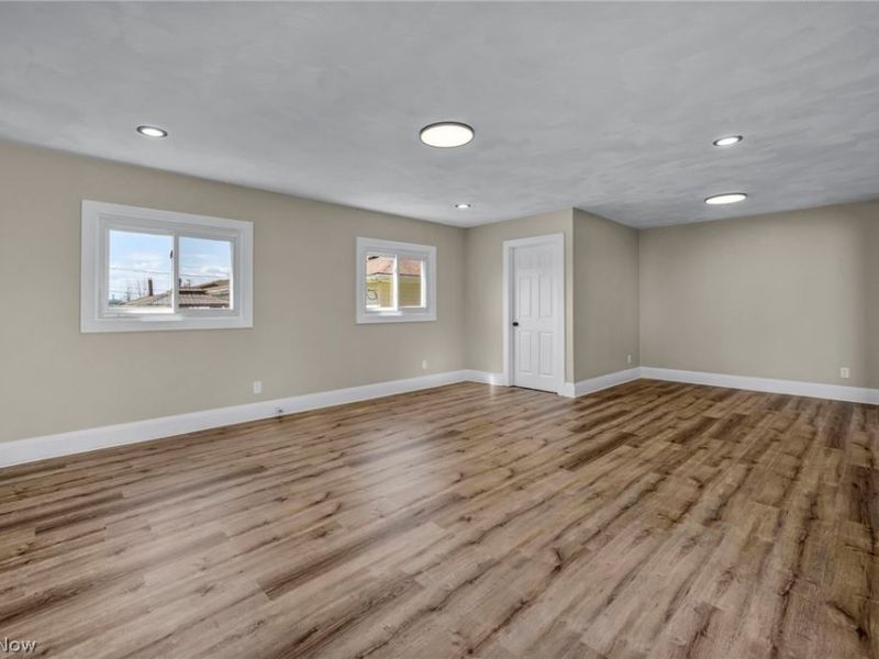 5863 Kimberly Drive, Bedford Heights, OH 44146 Photo 14