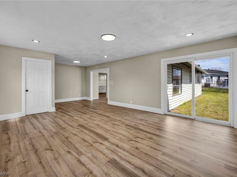 5863 Kimberly Drive, Bedford Heights, OH 44146 Photo 16