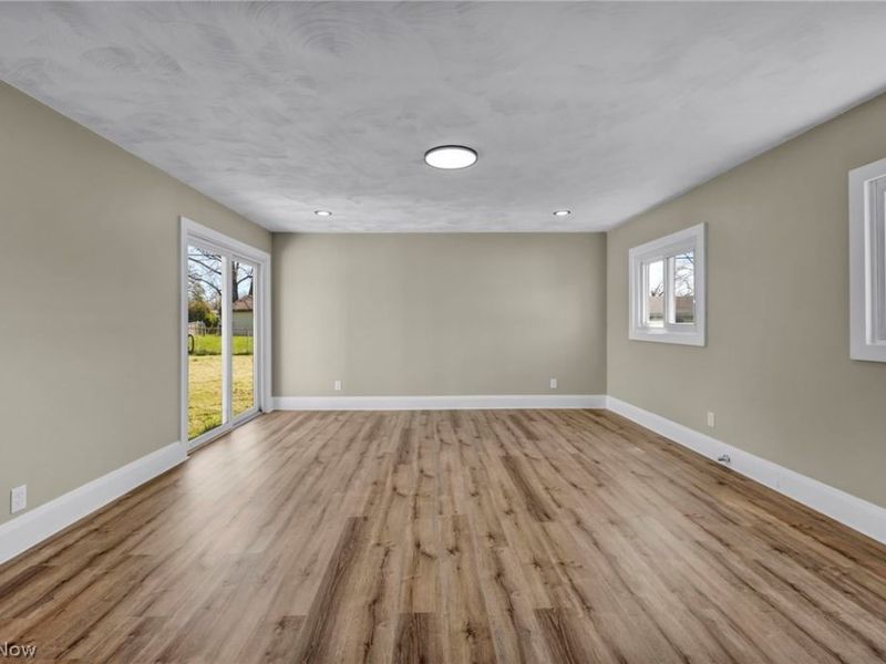 5863 Kimberly Drive, Bedford Heights, OH 44146 Photo 18