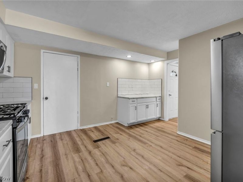 5863 Kimberly Drive, Bedford Heights, OH 44146 Photo 21